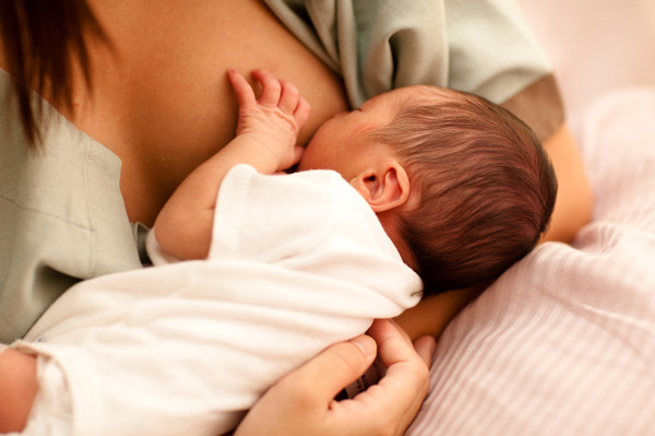 Breastfeeding Positions | Tips for Mom & Baby